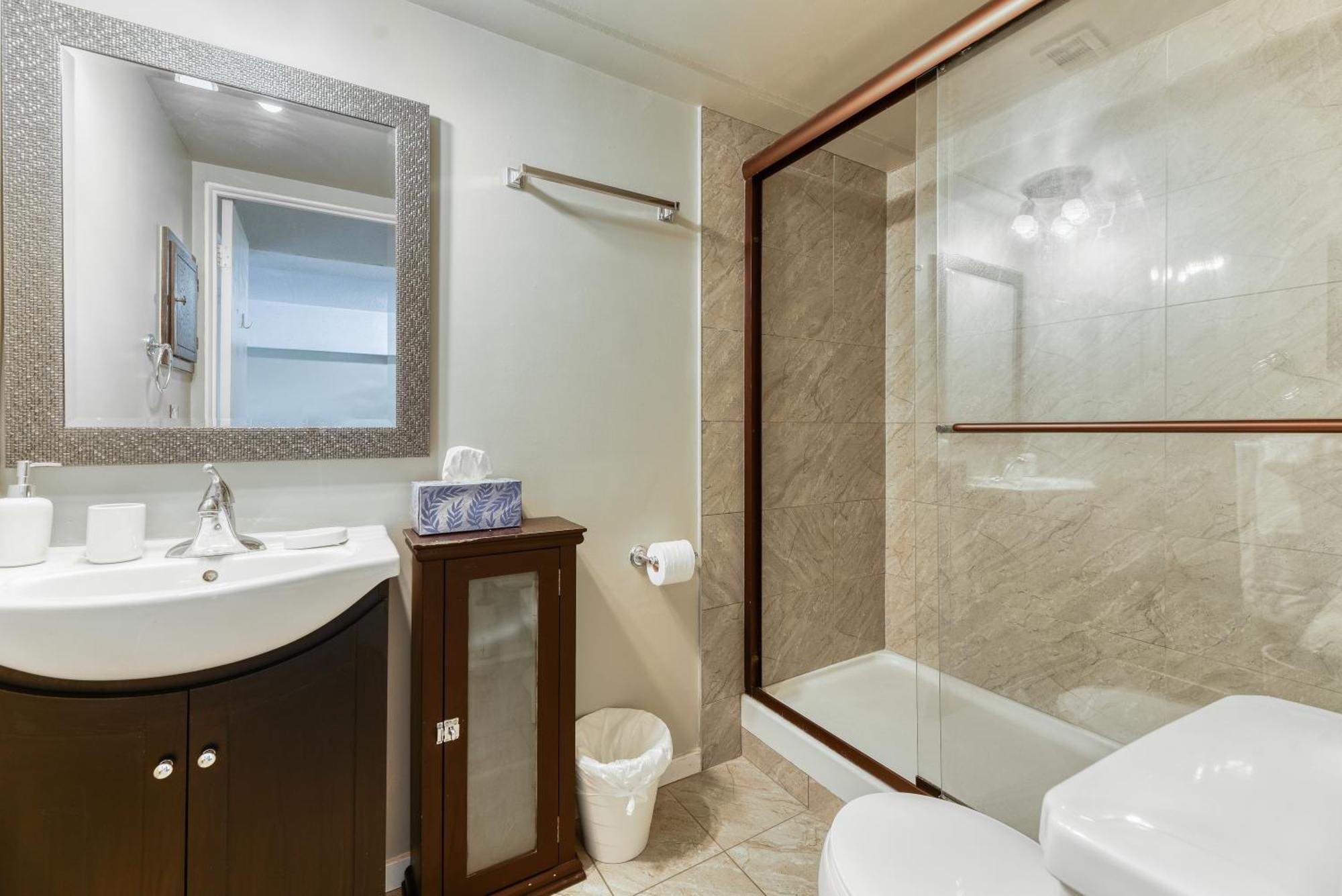 A Spacious Downtown 1-Bed Suite YYC Dış mekan fotoğraf
